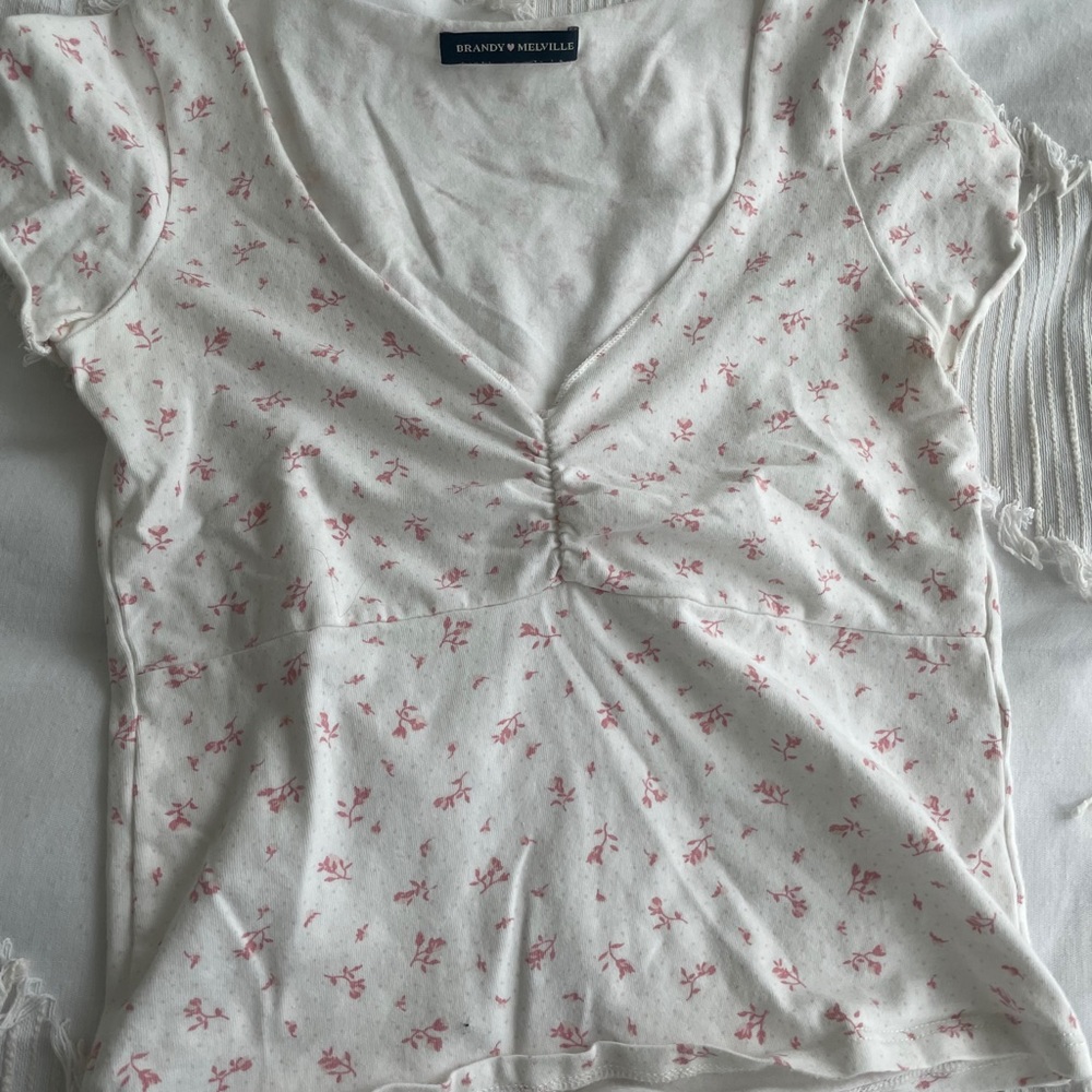 Brandy melville Gina top